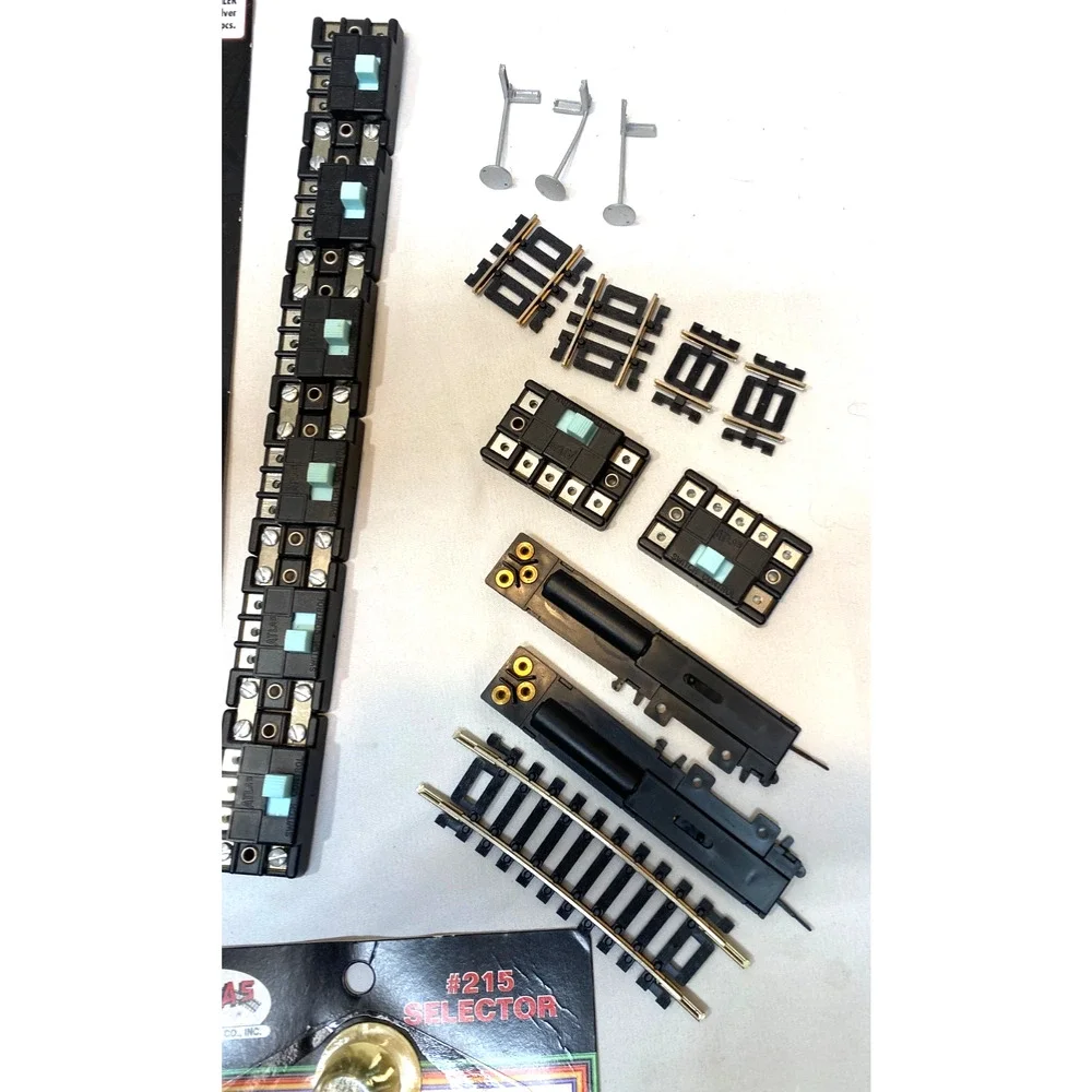 Vintage Atlas HO Scale Snap Track Assortment Lot